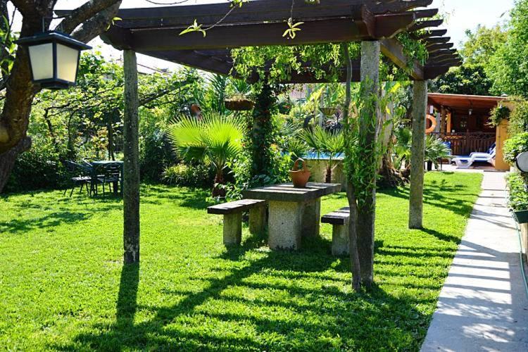 Bed and Breakfast Casa da Pedrosa Ponte de Lima Esterno foto